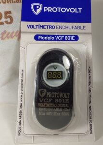 Voltímetro Enchufable